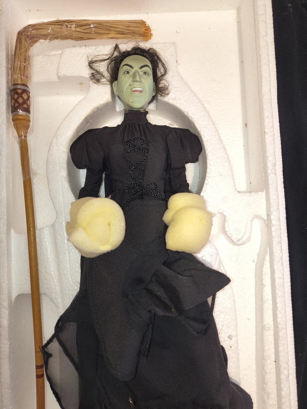 2000 Matell Timeless Treasures Wizard Of Oz Wicked Witch Of The West Doll!